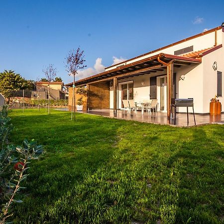 Villa Barbara...A 100 Passi Dal Mare!!!! Ласкари Экстерьер фото