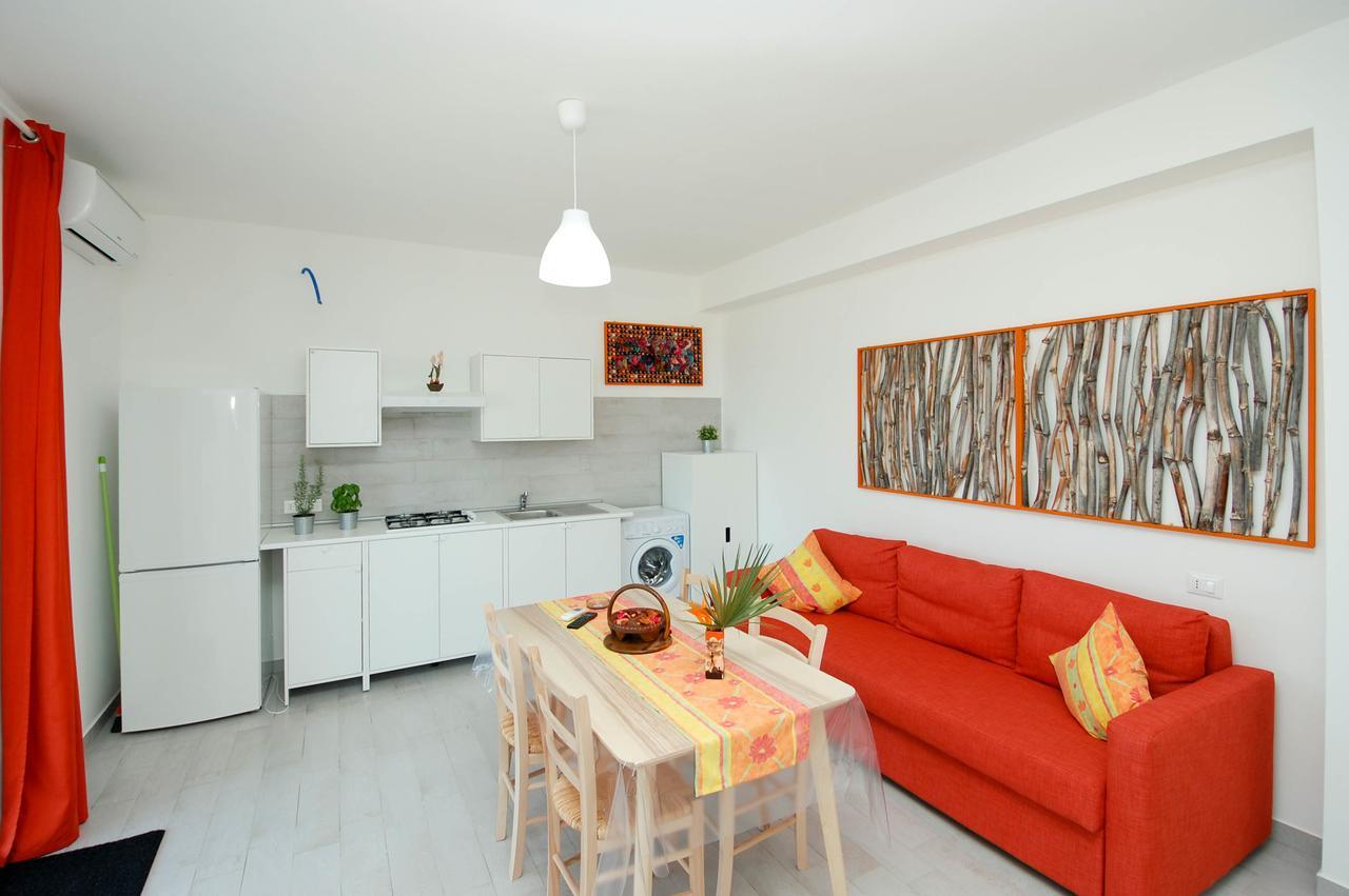 Villa Barbara...A 100 Passi Dal Mare!!!! Ласкари Экстерьер фото